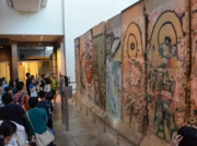 DSC_7366「ベルリンの壁」も展示されています.JPG
