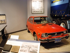 国立アメリカ歴史博物館に飾られているホンダ車.JPG